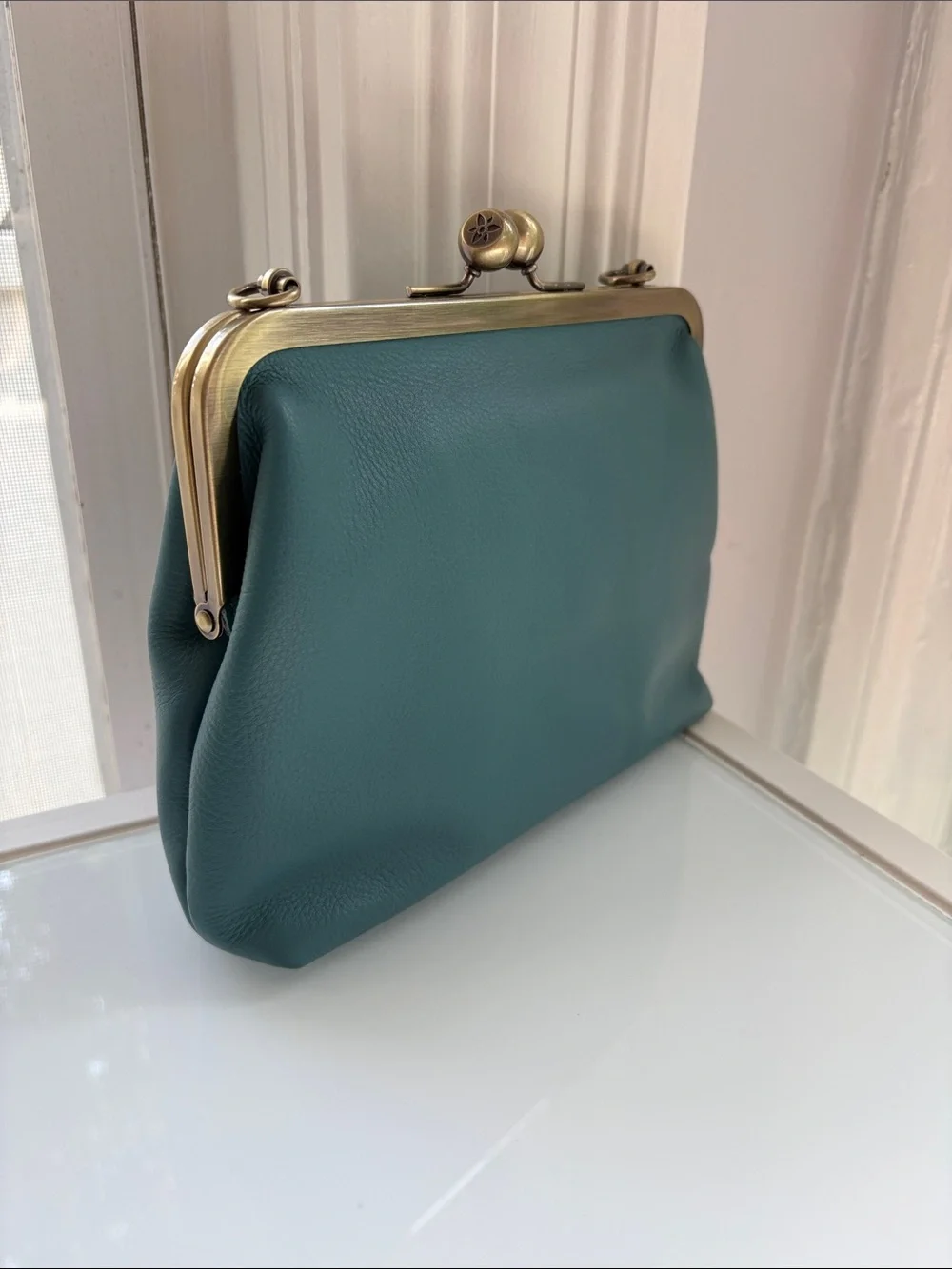 Teal Leather Kiss-Lock Wristlet